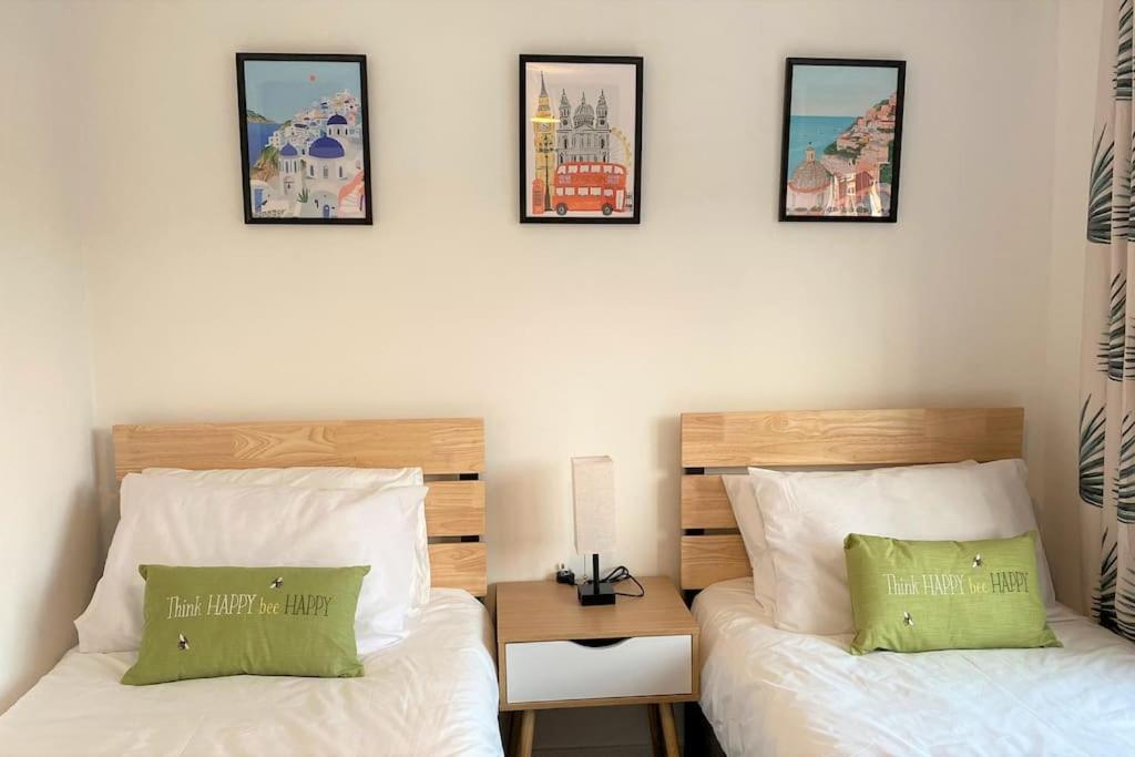 Апартаменты Redhill Town Centre 3 Bed House Near Gatwick Airport, Easy Commute To London Экстерьер фото