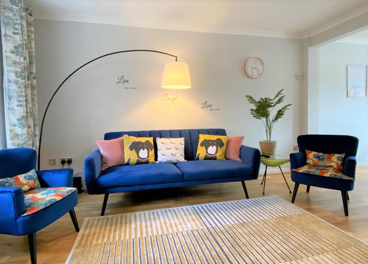 Апартаменты Redhill Town Centre 3 Bed House Near Gatwick Airport, Easy Commute To London Экстерьер фото
